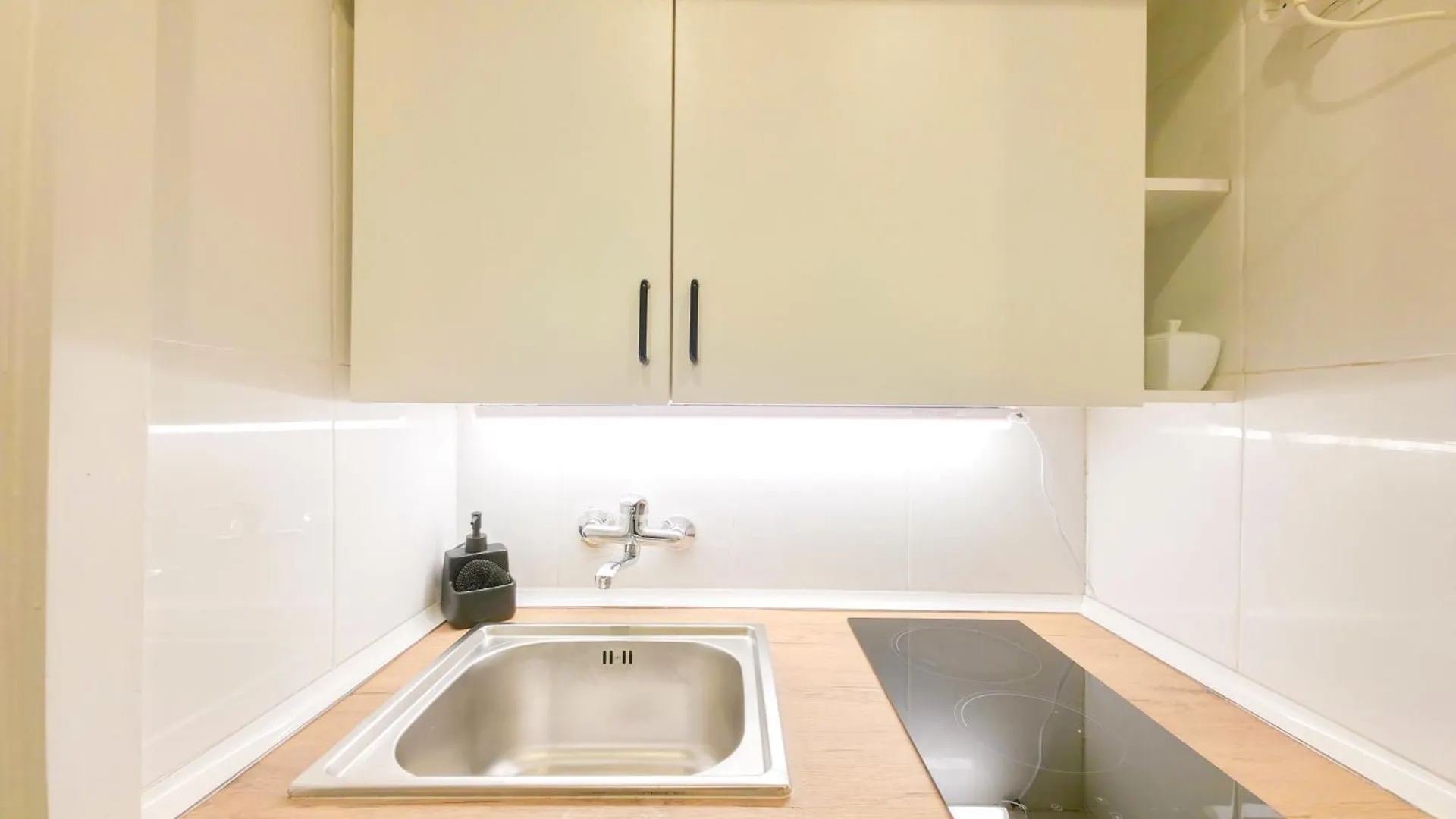 Estudio Con Estilo En El Centro Torremolinos 0*,